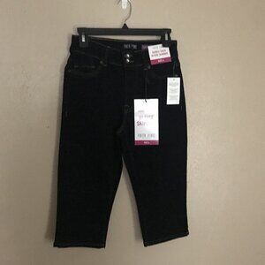 FAITH Jeans Shorts Size: 6 #2779